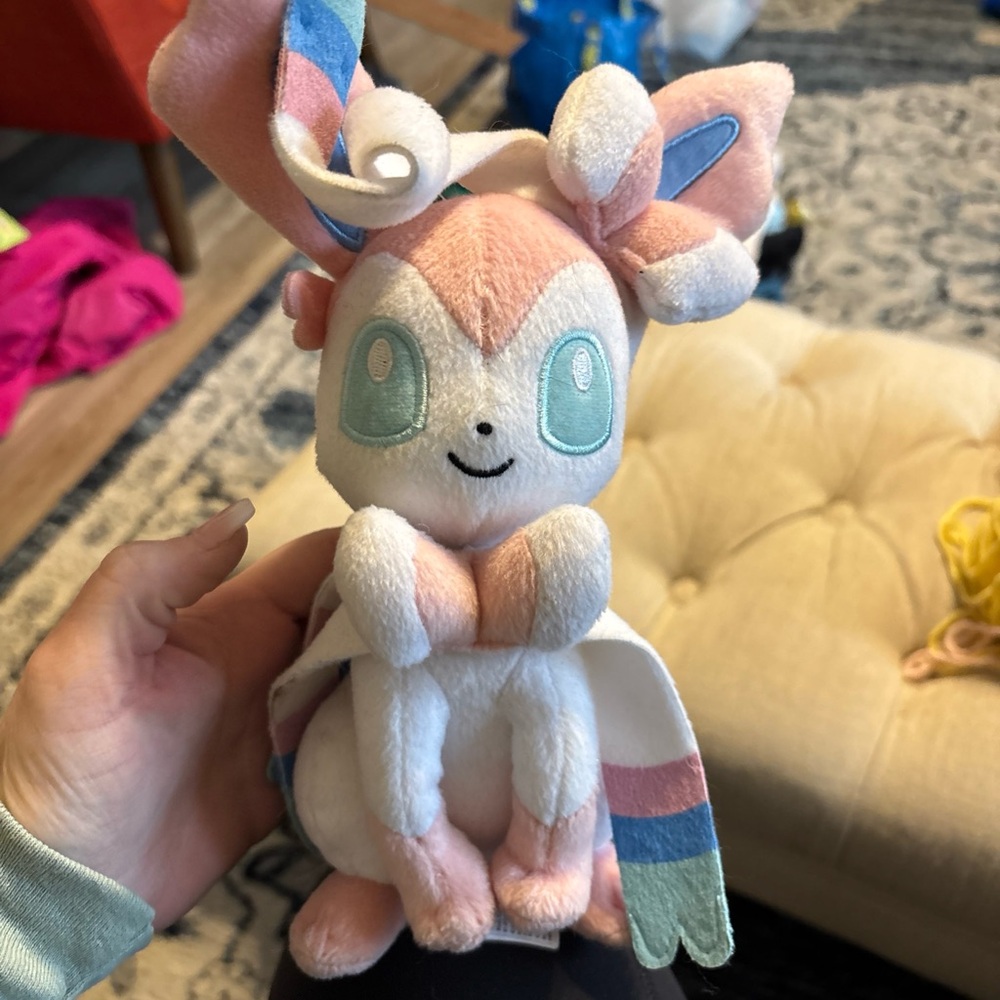 Pokémon stuffed animals (3)